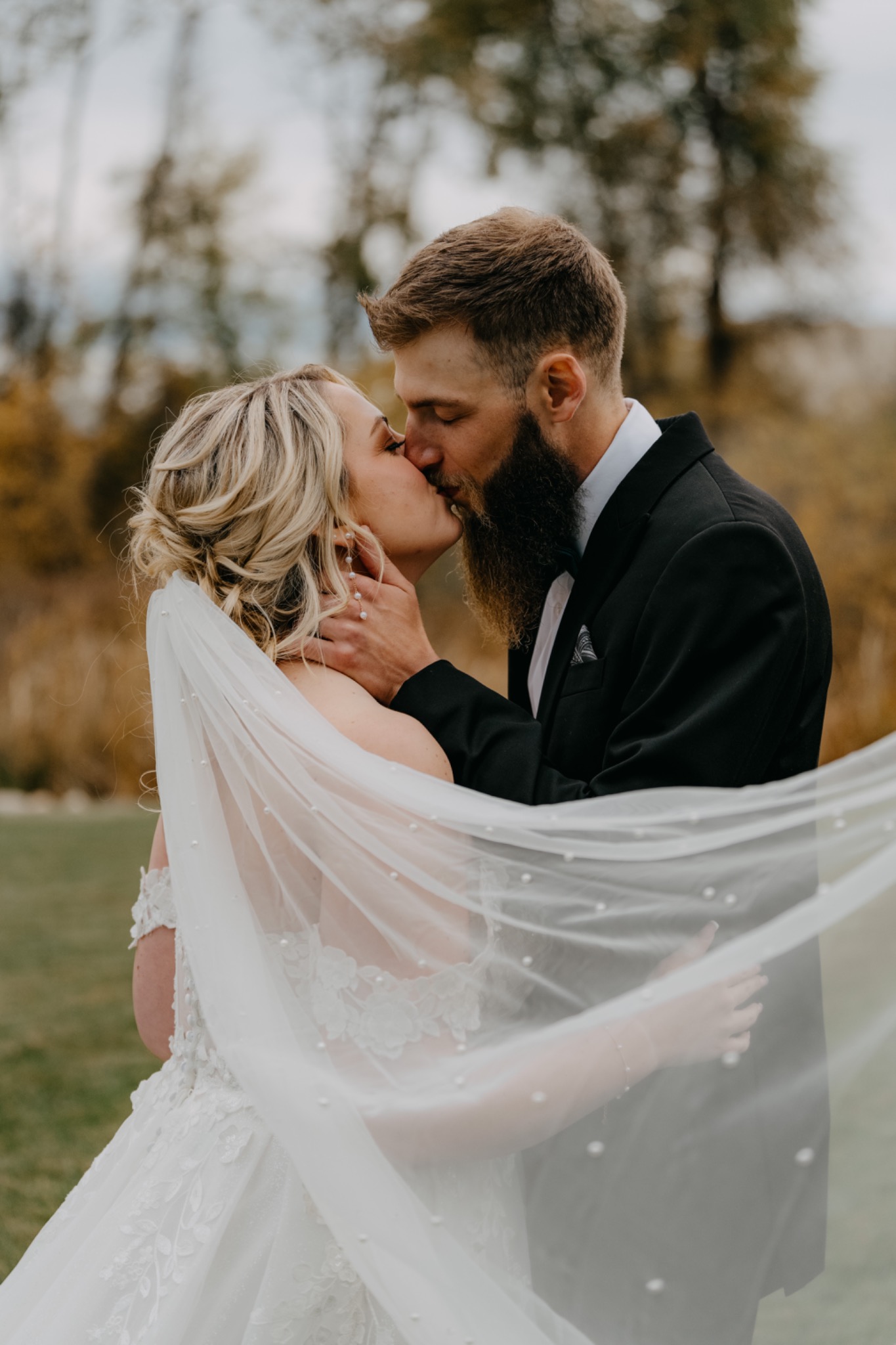 Dostal Digital wedding story photograph
